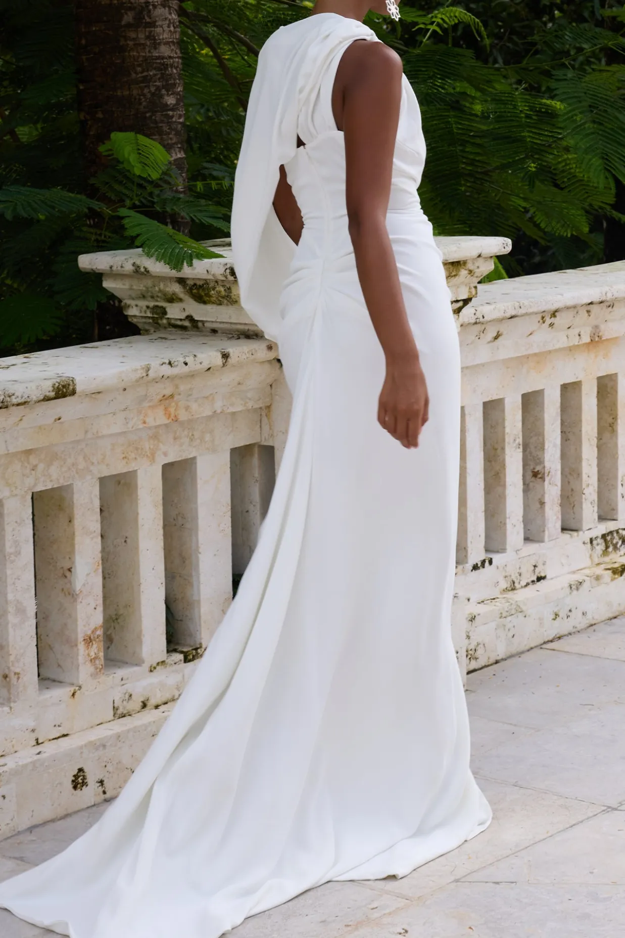 Ira Crepe Dress In Off-White