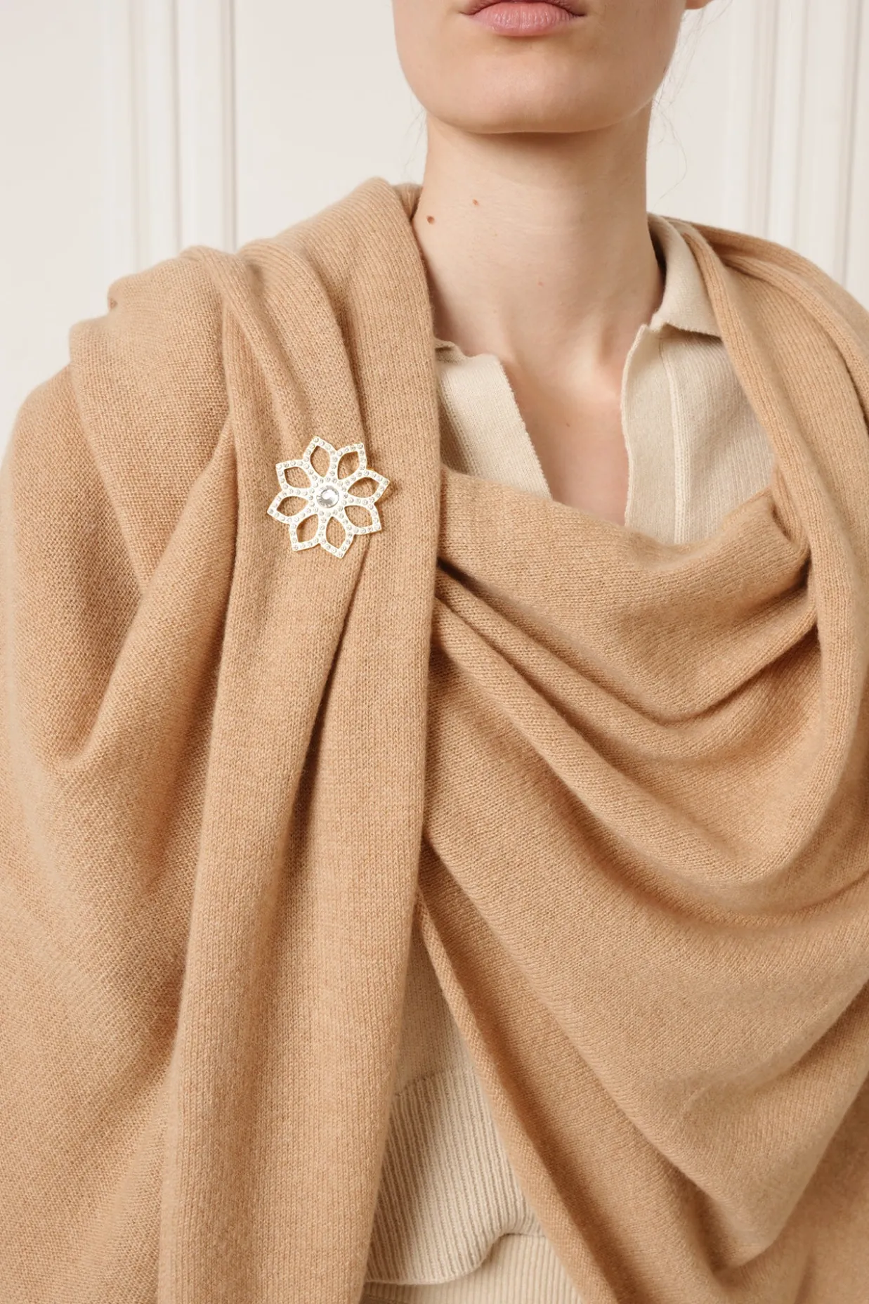 Lotus Single Flower Brooch In Gold-Plated