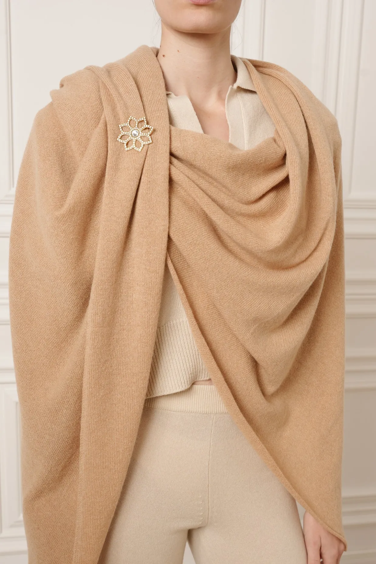 Lux Cashmere Scarf In Dune