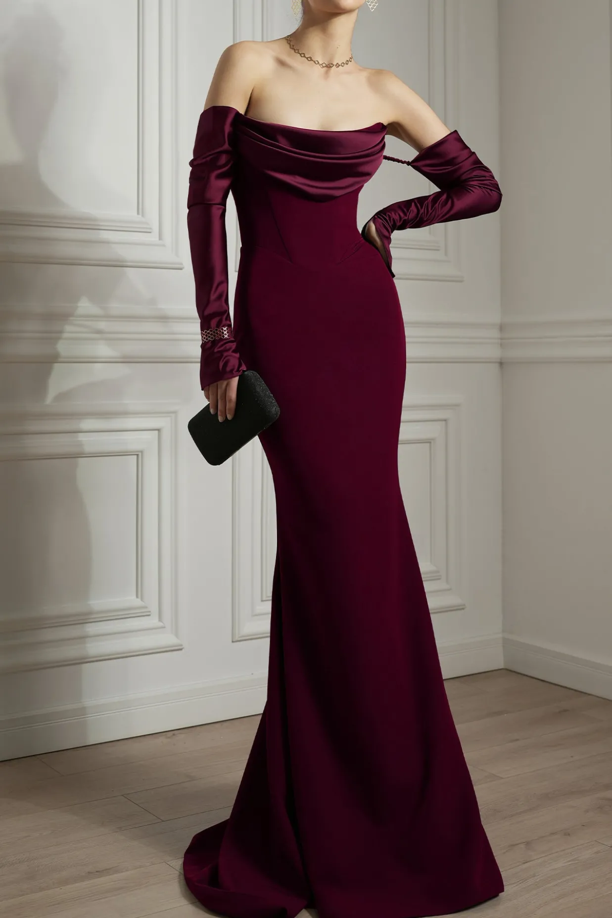 Raven Crepe Long Dress In Burgundy