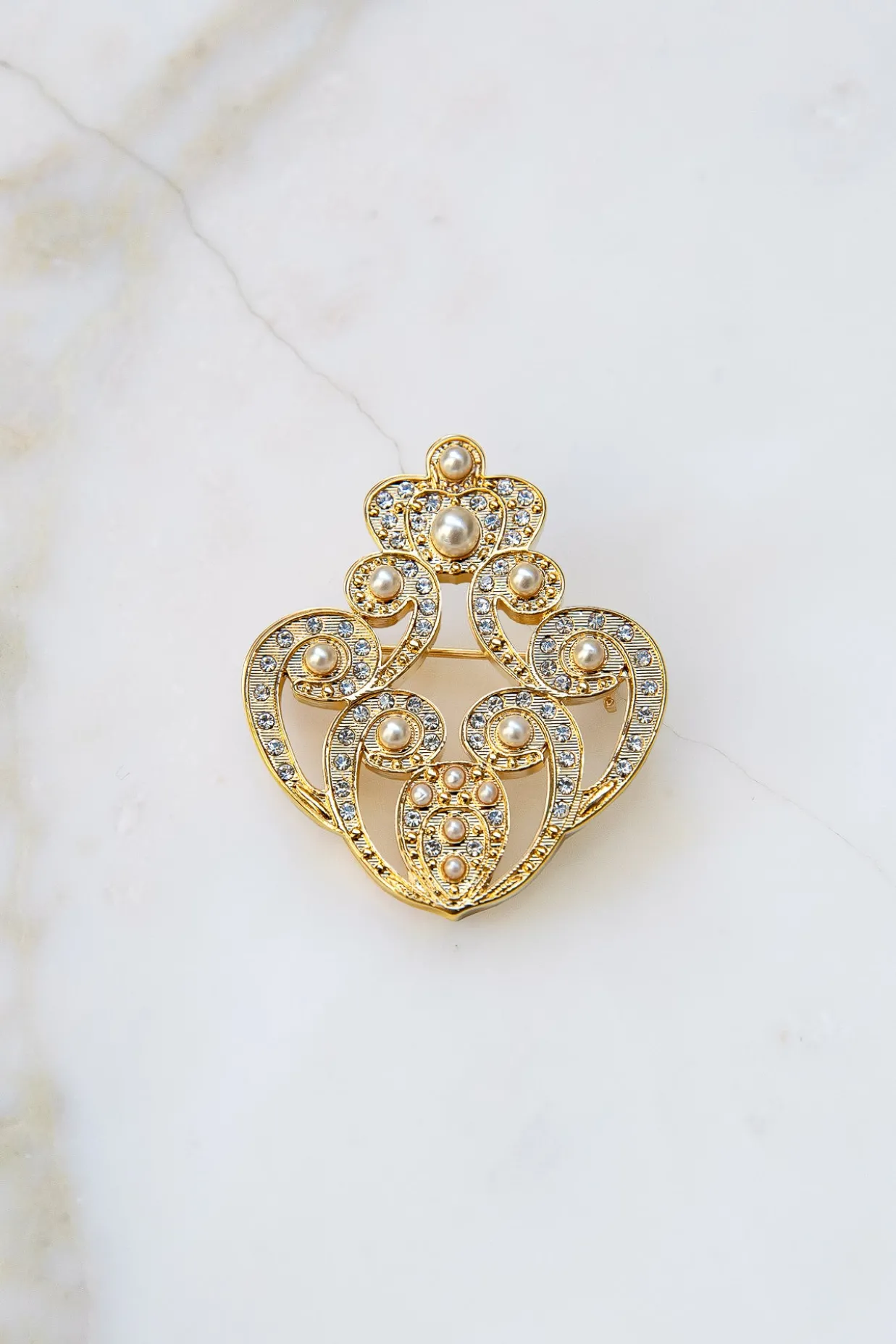 The Crown Brooch - Gold With Pearls